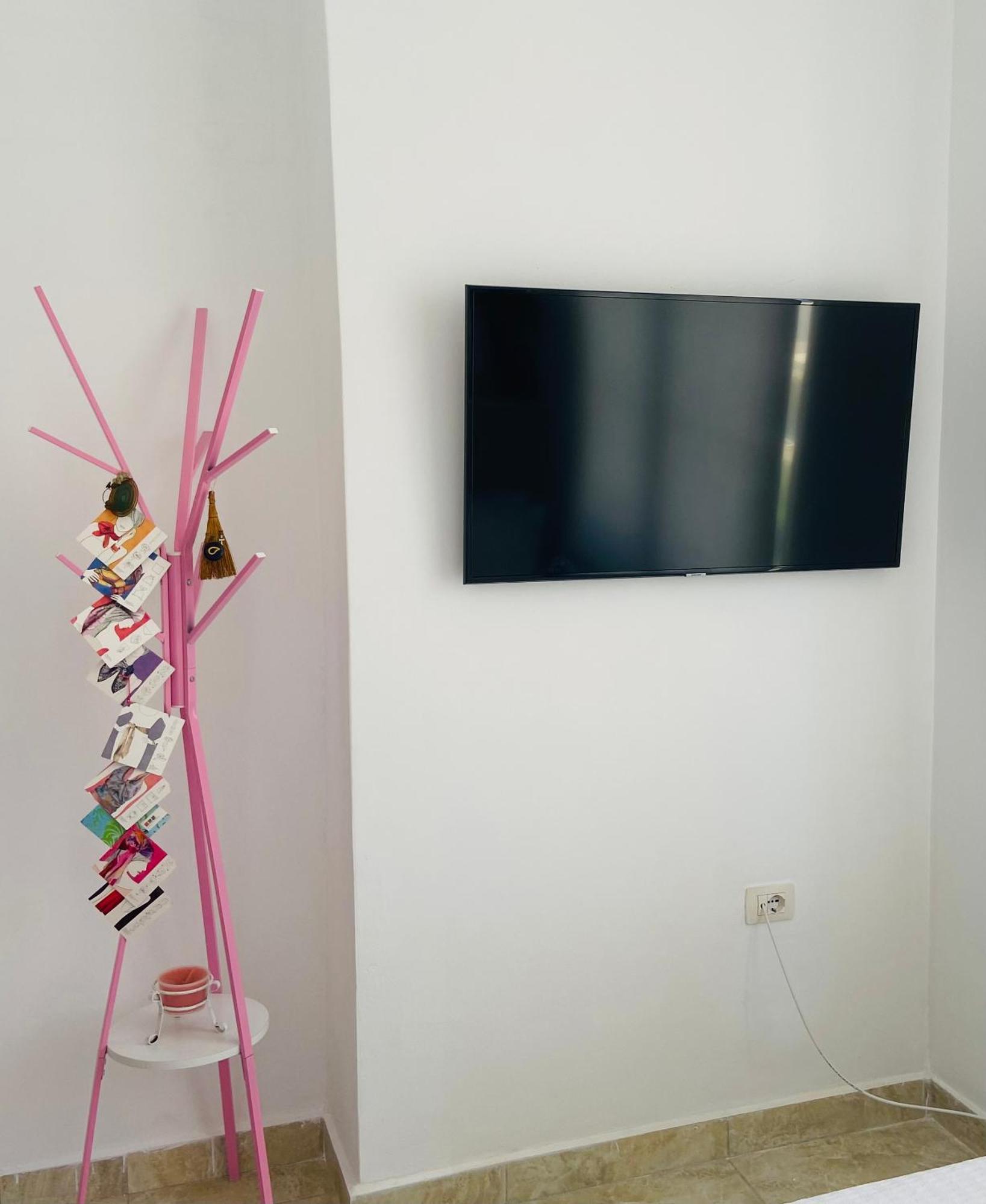 Iraa'S Apartment Sarande Exterior photo