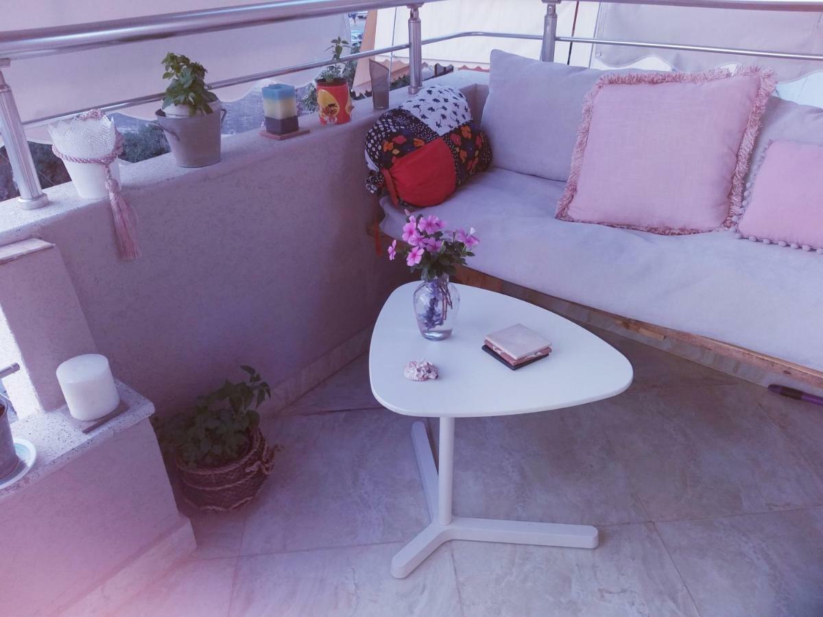 Iraa'S Apartment Sarande Exterior photo